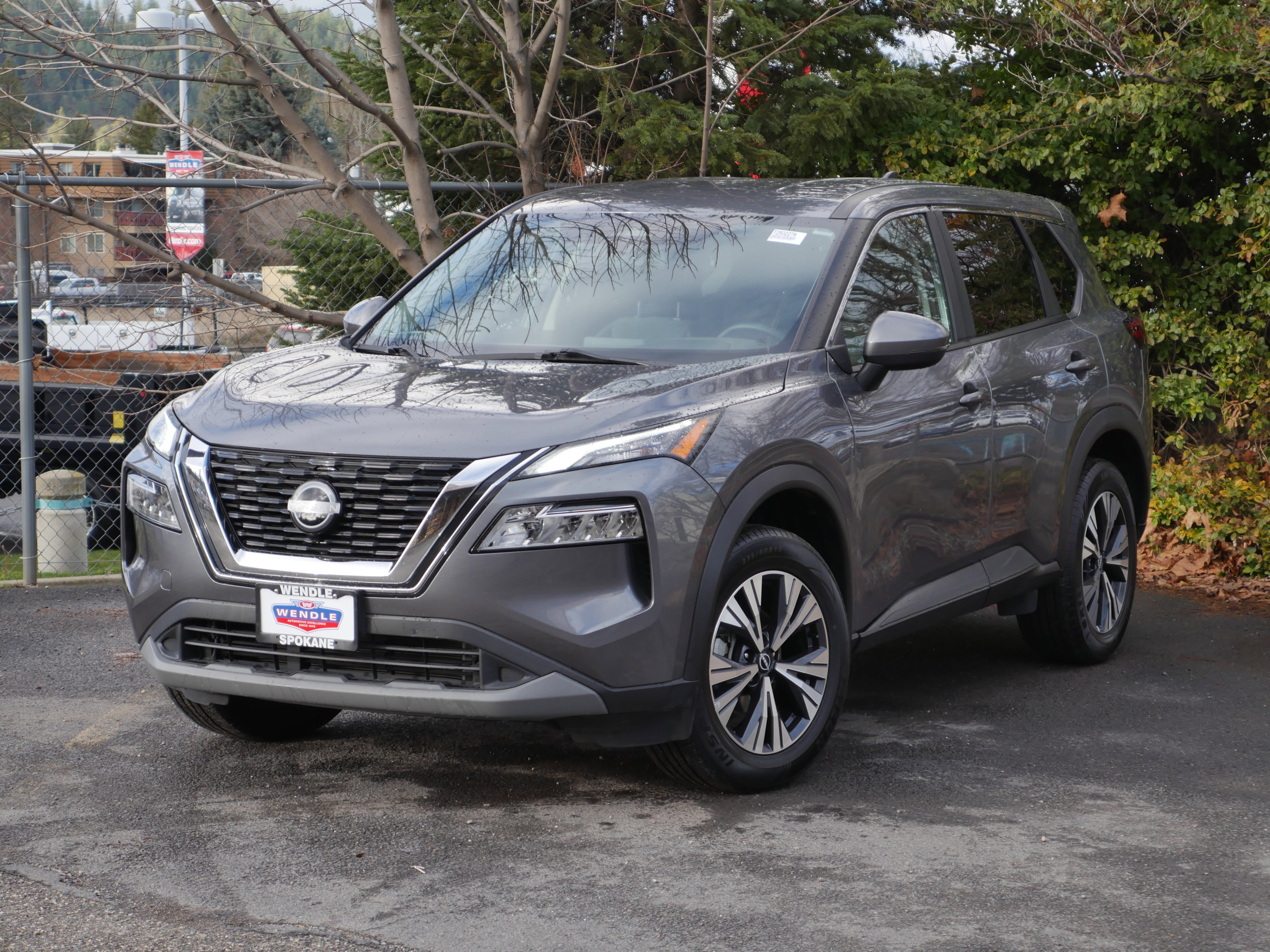 Certified 2022 Nissan Rogue SV image 2