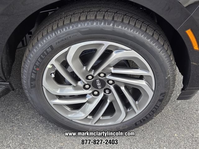 New 2027 Lincoln Navigator Premiere RWD image 14