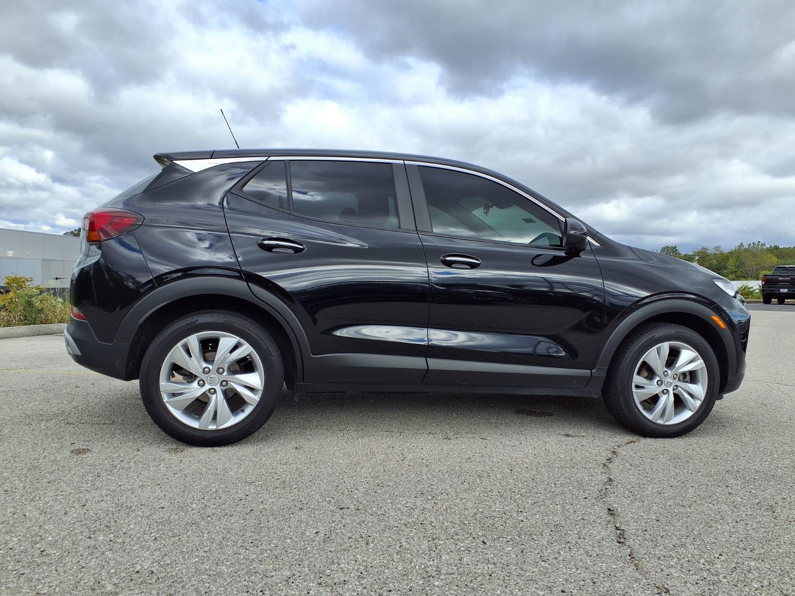 Used 2024 Buick Encore GX Preferred FWD image 34