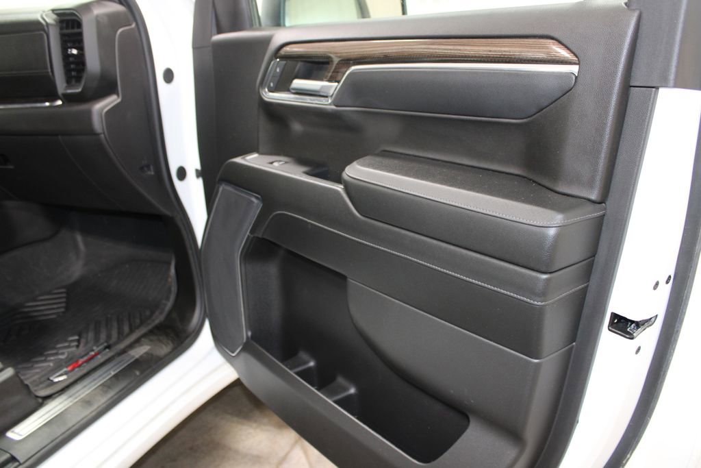 Used 2024 Chevrolet Silverado 1500 LT Trail Boss w/ Protection Package AWD/4WD image 33