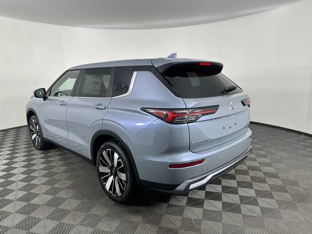 New 2026 Mitsubishi Outlander SE AWD/4WD image 4