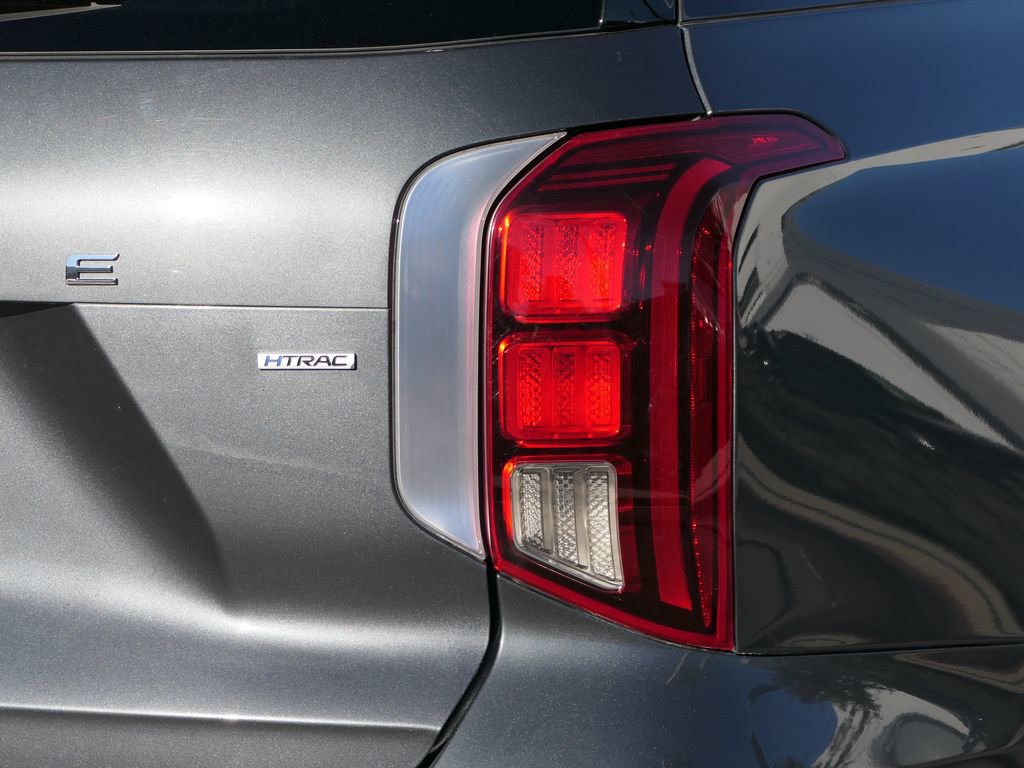 Used 2024 Hyundai Palisade Calligraphy image 3