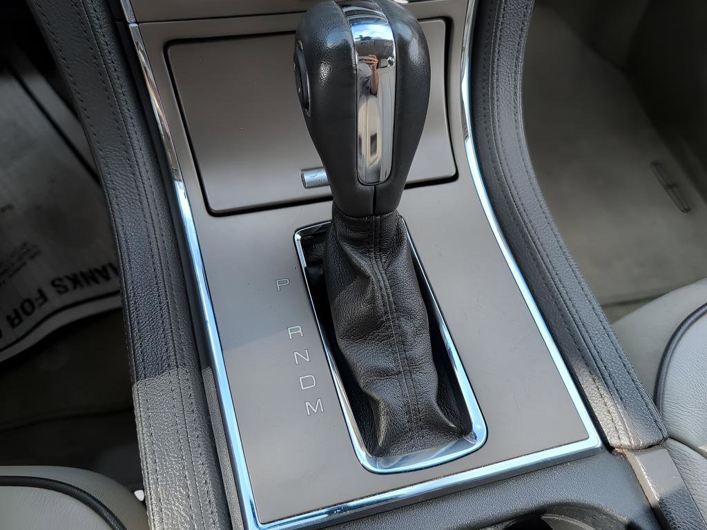 Used 2012 Lincoln MKX AWD image 27