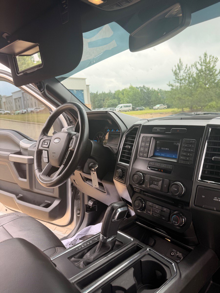 Used 2015 Ford F150 XLT w/ Equipment Group 301A Mid AWD/4WD image 30