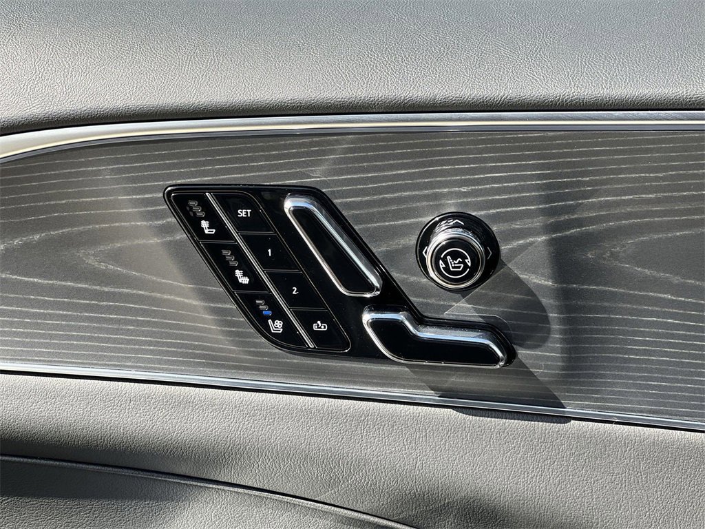 New 2025 Cadillac Lyriq Sport image 23