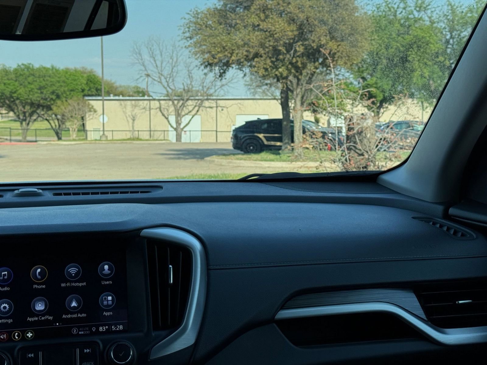 Used 2024 GMC Terrain SLT image 36