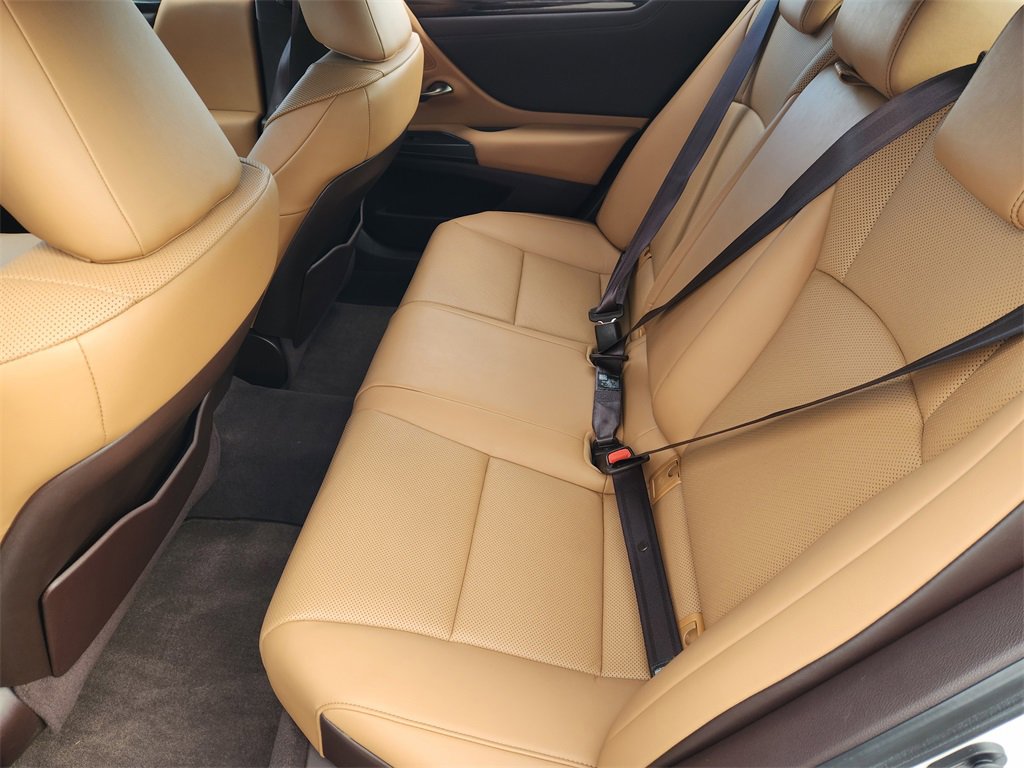 Used 2019 Lexus ES 350 image 19