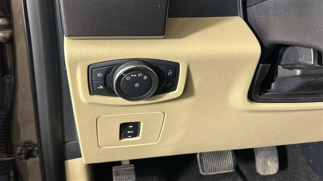 Used 2015 Ford F150 XLT w/ Equipment Group 302A Luxury AWD/4WD image 19