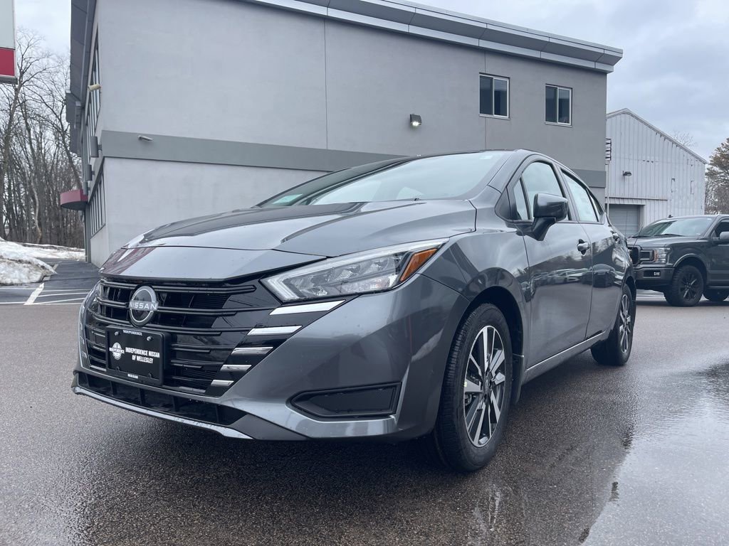 New 2025 Nissan Versa SV w/ Trunk Package