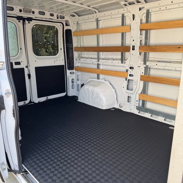 Used 2025 RAM ProMaster 2500 w/ U-Haul Equipment Group FWD image 14