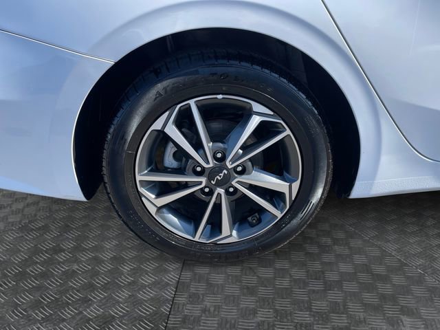 Used 2023 Kia Forte LXS image 33