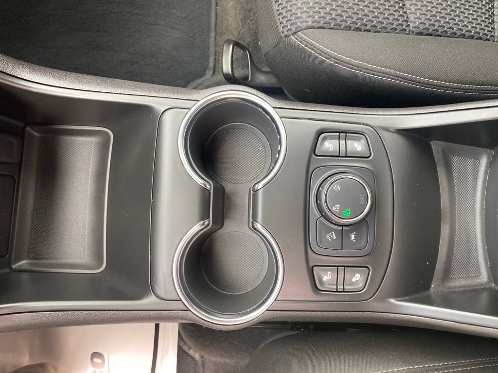 Used 2024 GMC Terrain SLE w/ Driver Convenience Package AWD/4WD image 37