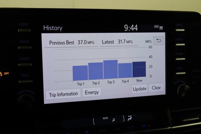 Used 2024 Toyota Sienna XLE AWD/4WD image 35