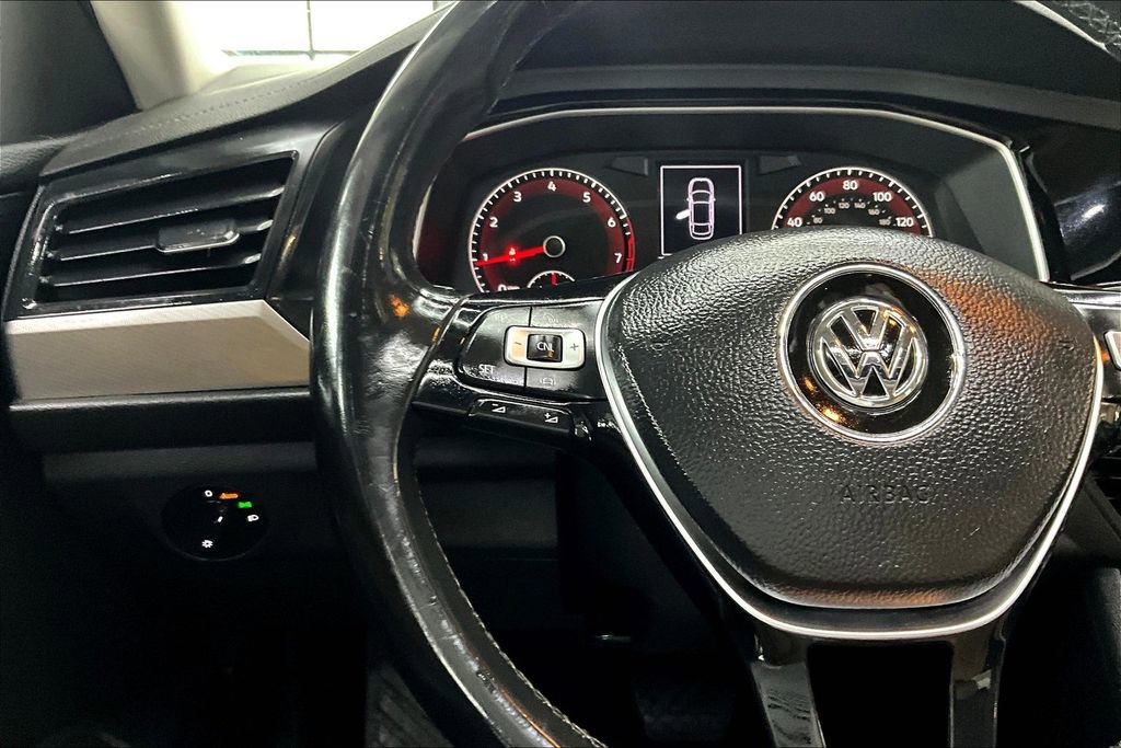 Used 2019 Volkswagen Jetta SE image 10