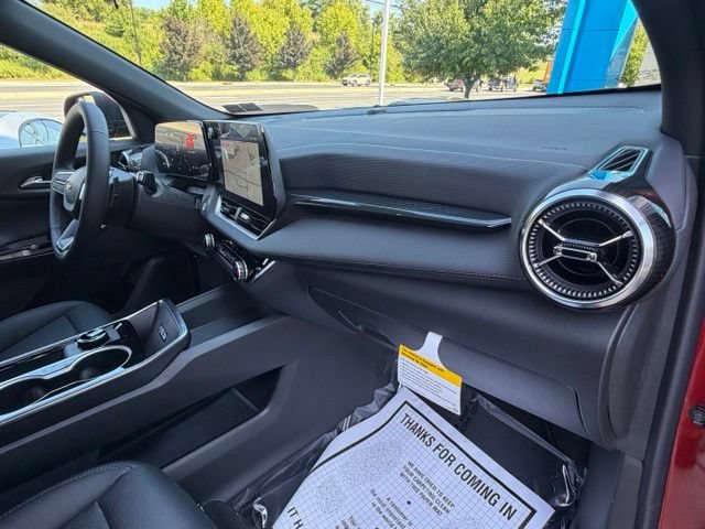 New 2027 Chevrolet Equinox LT w/ Convenience Package II AWD/4WD image 37