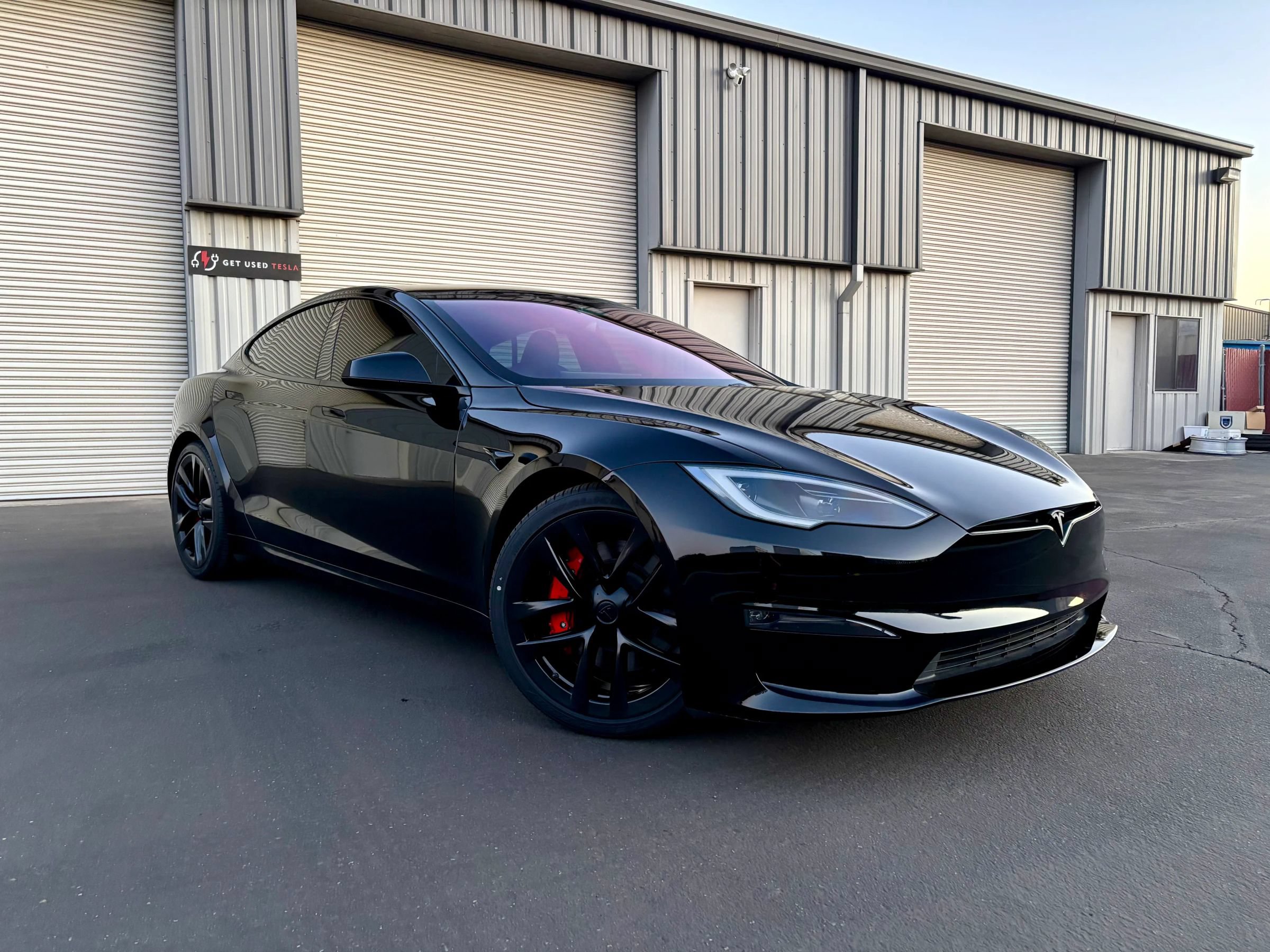Used 2023 Tesla Model S Plaid AWD/4WD image 2