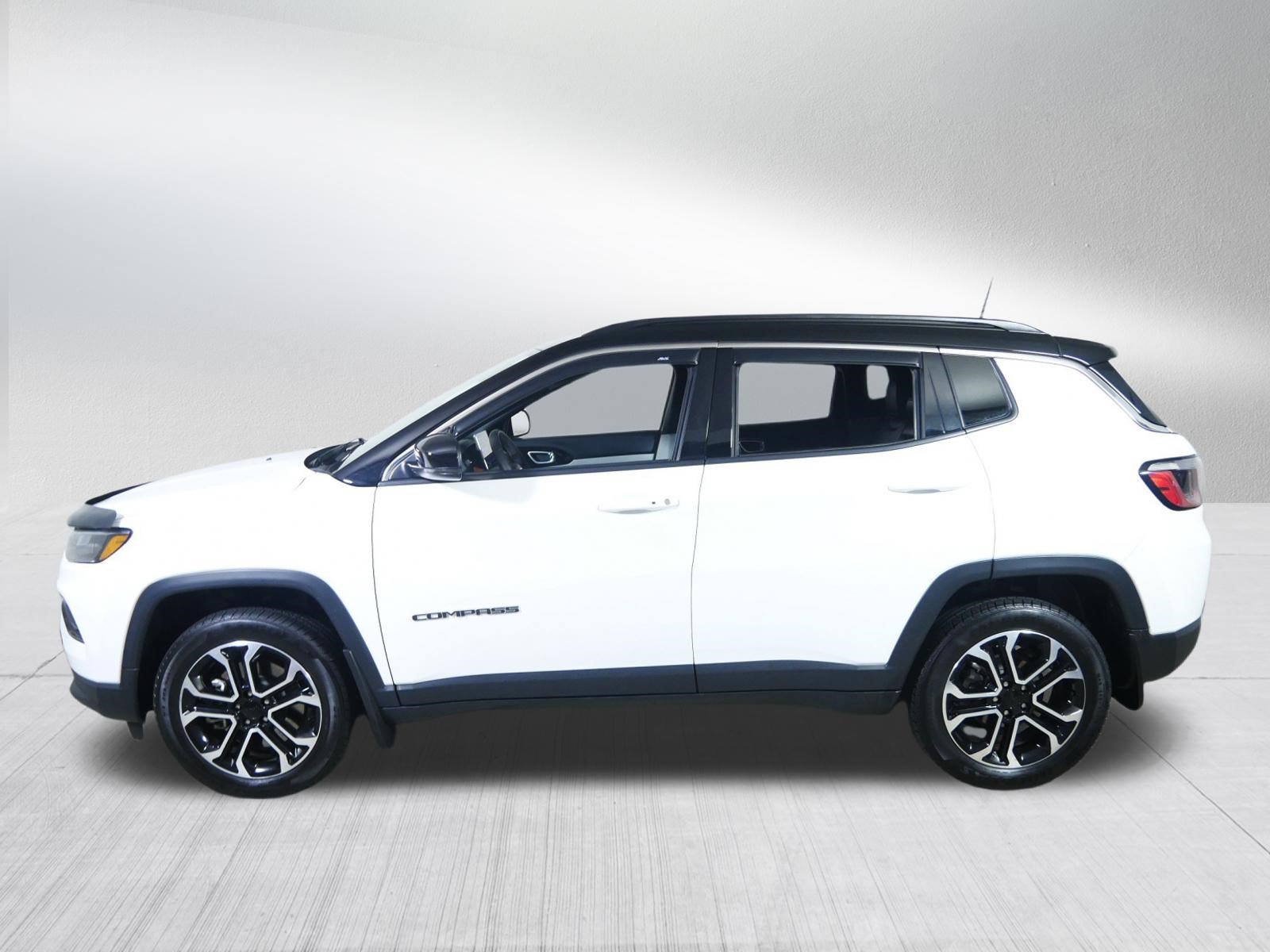 Used 2023 Jeep Compass Limited AWD/4WD image 4