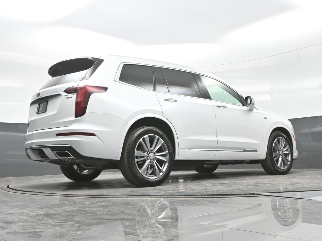 Certified 2025 Cadillac XT6 Premium Luxury w/ Platinum Package image 29
