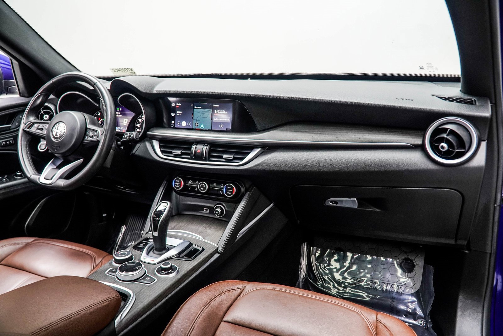 Used 2022 Alfa Romeo Stelvio Ti image 16