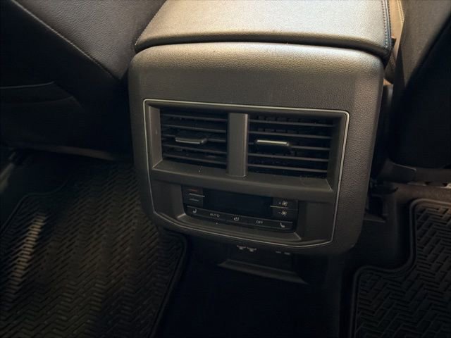 Used 2019 Volkswagen Atlas SEL Premium image 41