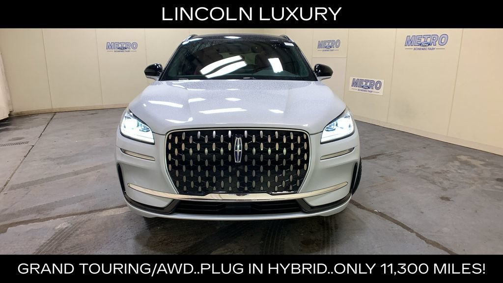 Used 2025 Lincoln Corsair Grand Touring w/ Towing Package AWD/4WD image 45