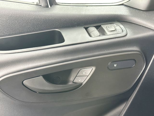 Used 2025 Mercedes-Benz Sprinter 2500 image 21