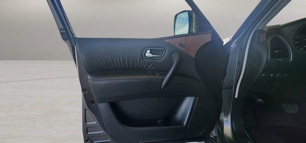 Used 2023 Nissan Armada SL image 11