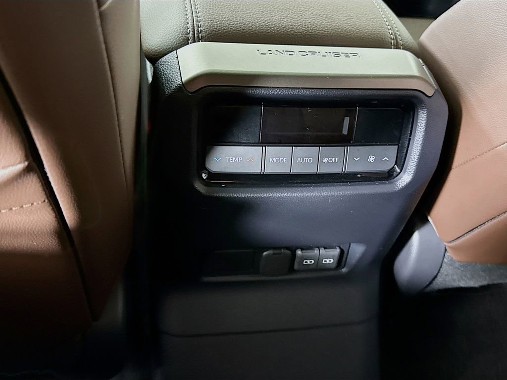 Certified 2025 Toyota Land Cruiser w/ Premium Package AWD/4WD image 31