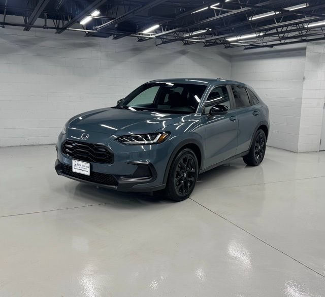 Used 2023 Honda HR-V Sport image 1