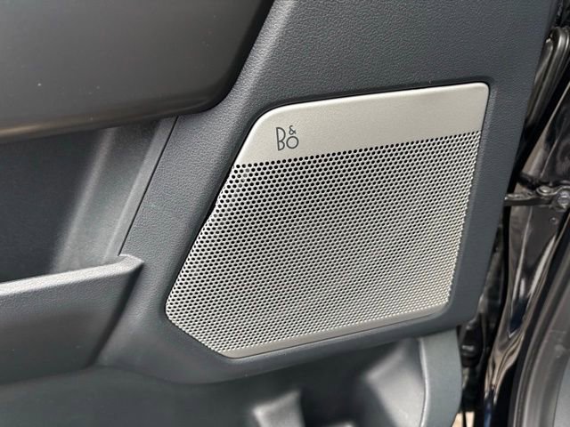 Used 2025 Ford F150 Lariat w/ Equipment Group 501A Mid image 16