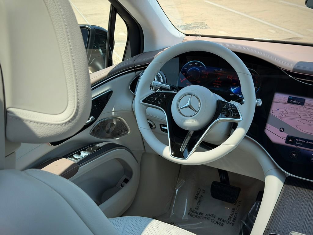 Used 2023 Mercedes-Benz EQS 580 4MATIC SUV image 24