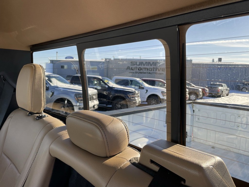 Used 2022 Ford F250 Lariat w/ Chrome Package image 61