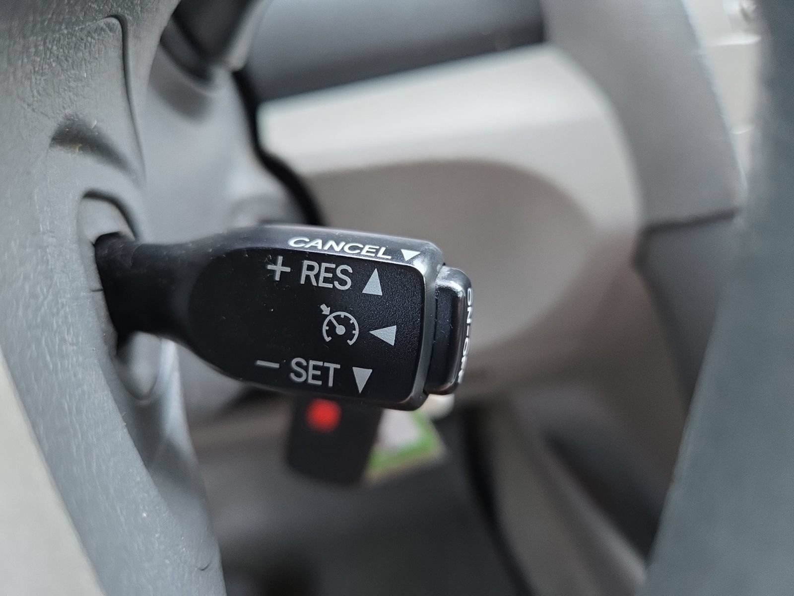 Used 2010 Toyota Camry FWD image 29