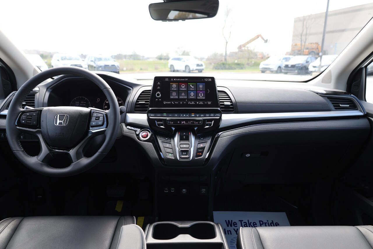 Used 2026 Honda Odyssey Touring image 14