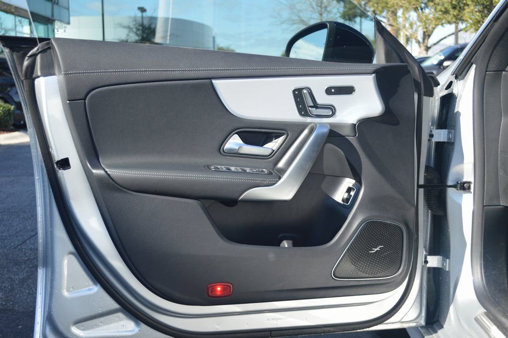 Certified 2024 Mercedes-Benz CLA 35 AMG 4MATIC image 13