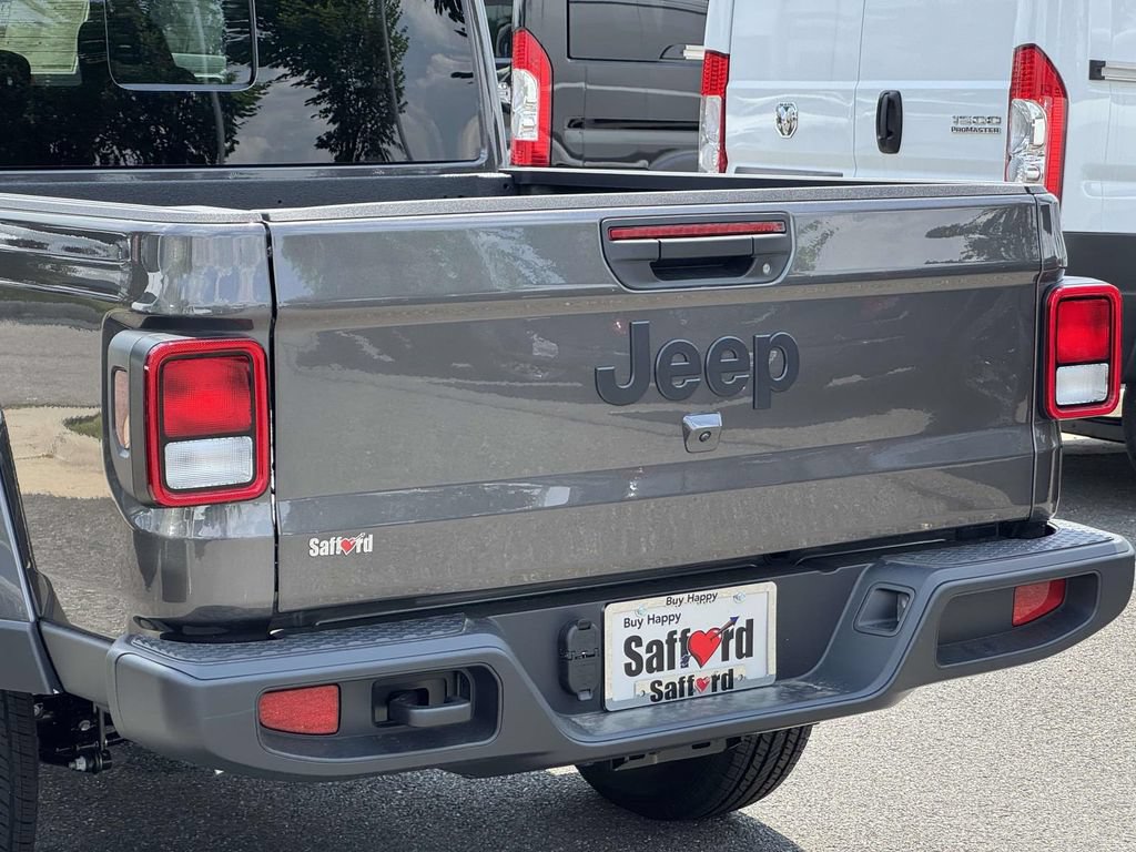 New 2026 Jeep Gladiator Sport AWD/4WD image 10