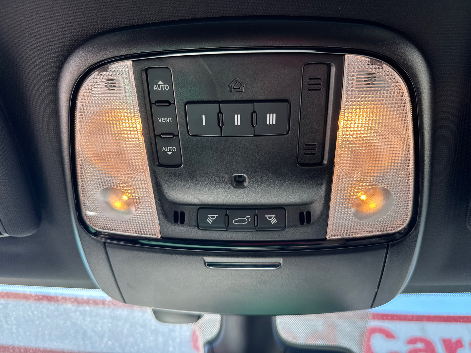 Used 2025 Dodge Durango GT AWD/4WD image 12