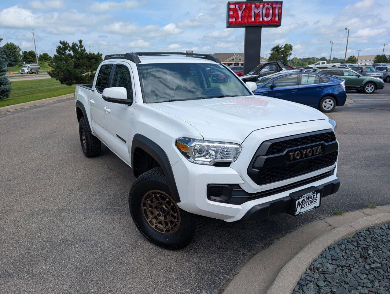 Used 2023 Toyota Tacoma 4x4 Double Cab w/ Trail Edition image 2