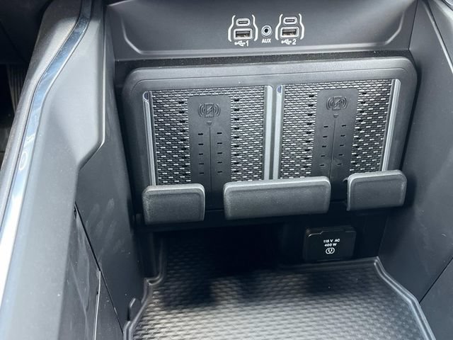 New 2026 RAM 2500 Laramie AWD/4WD image 18