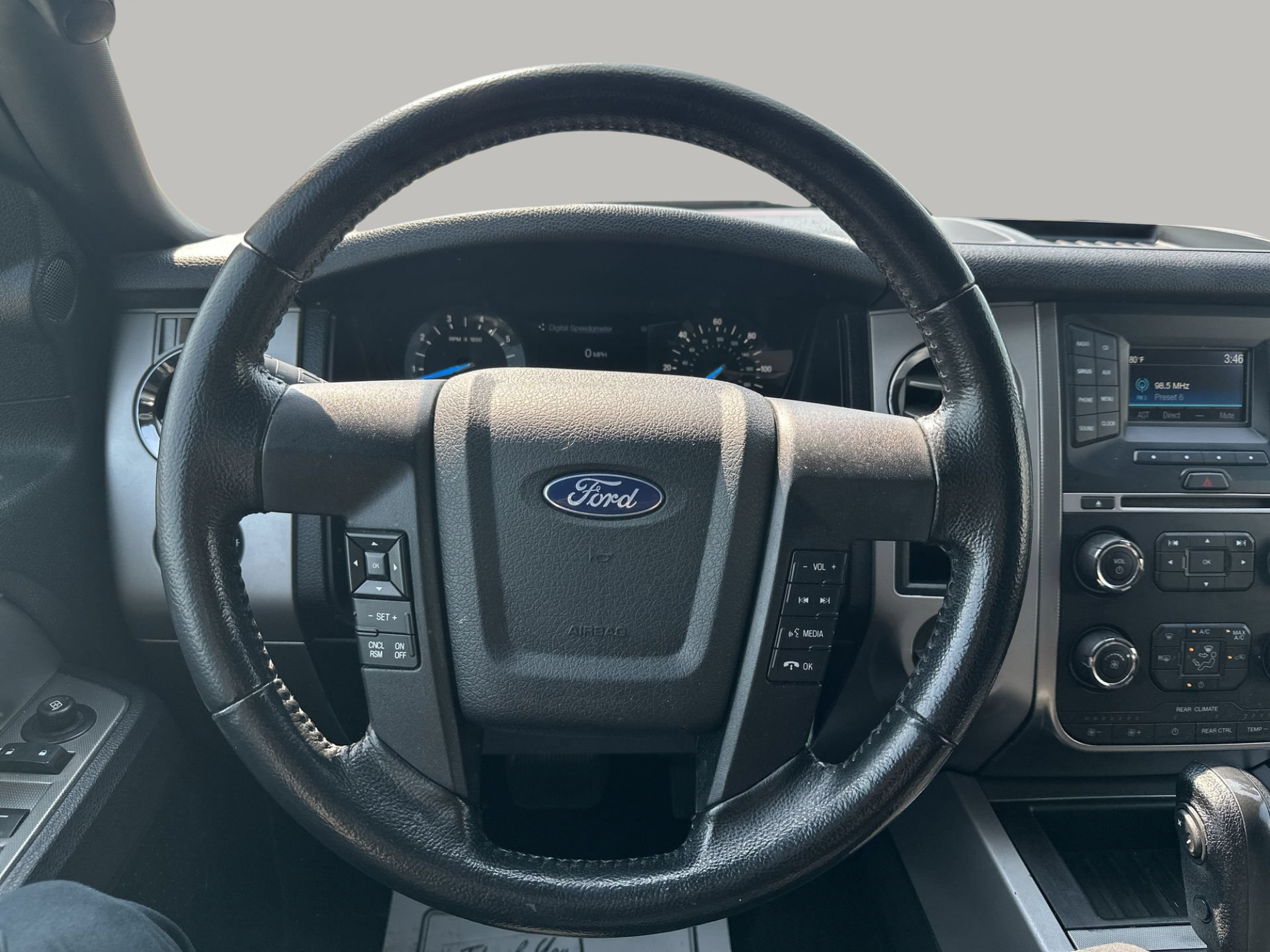 Used 2017 Ford Expedition XLT RWD image 11