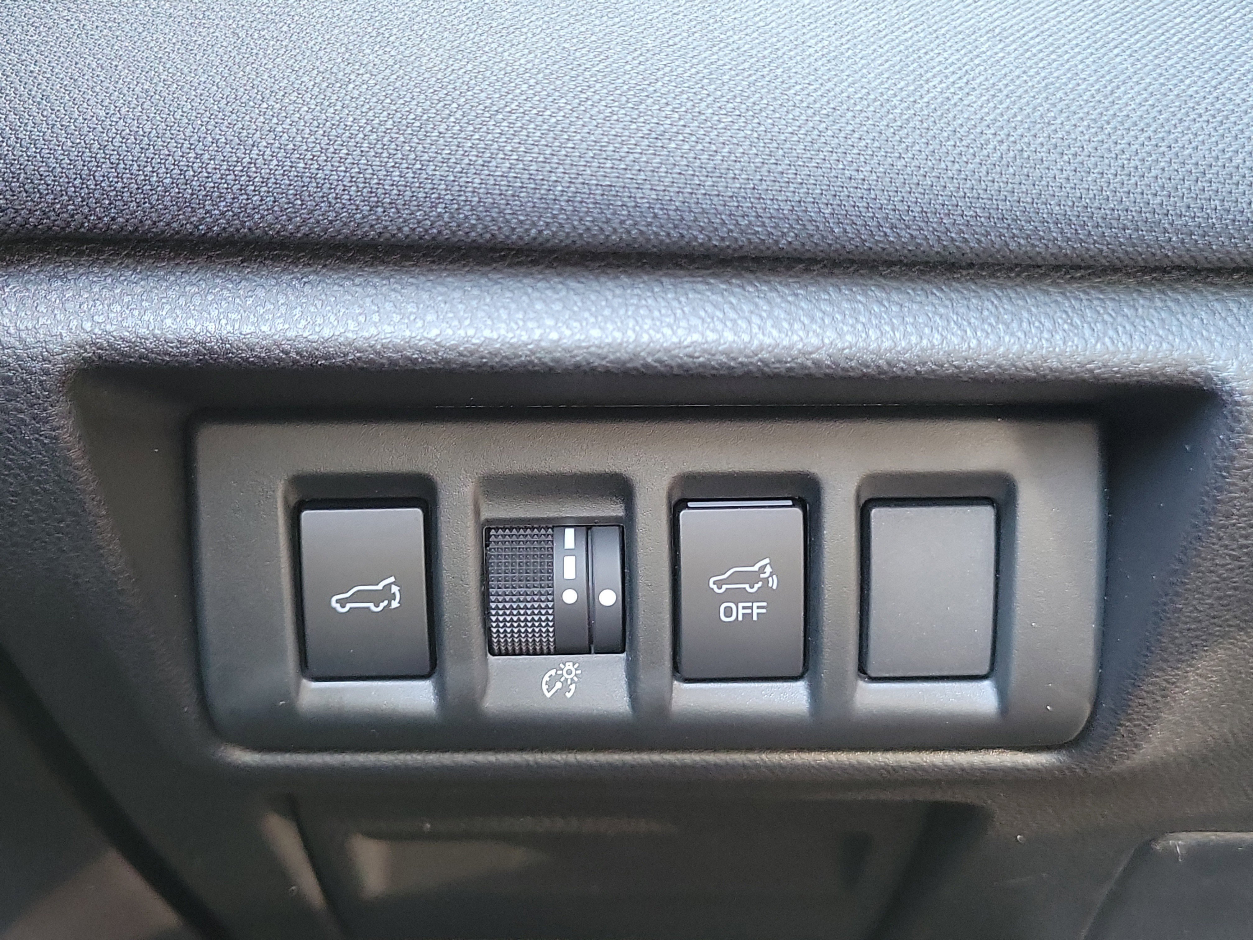 Certified 2025 Subaru Outback Premium image 26