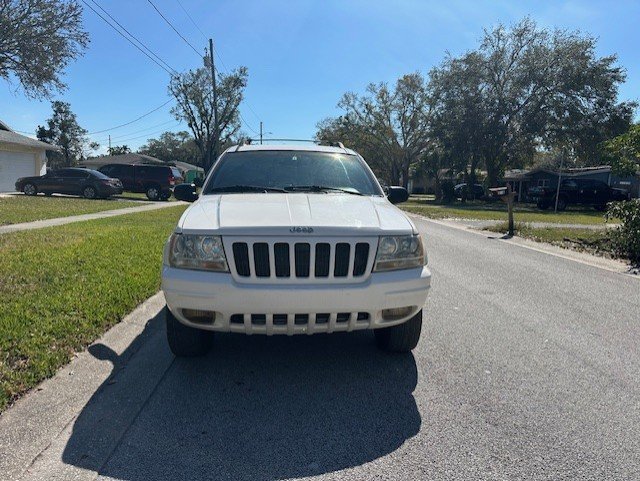 Used 2000 Jeep Grand Cherokee Limited image 2