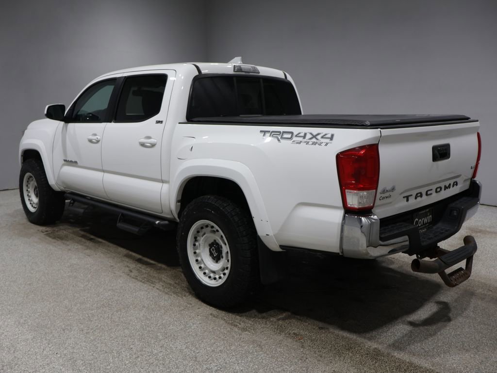 Used 2017 Toyota Tacoma SR5 image 5