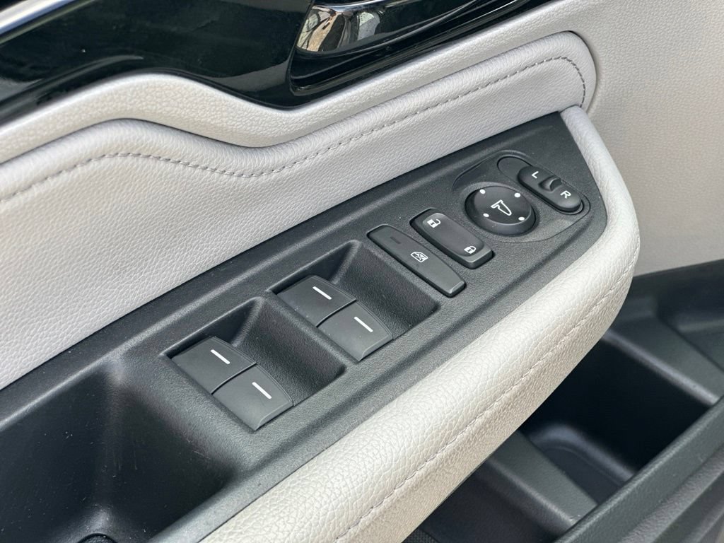 Used 2023 Honda Odyssey Touring image 19