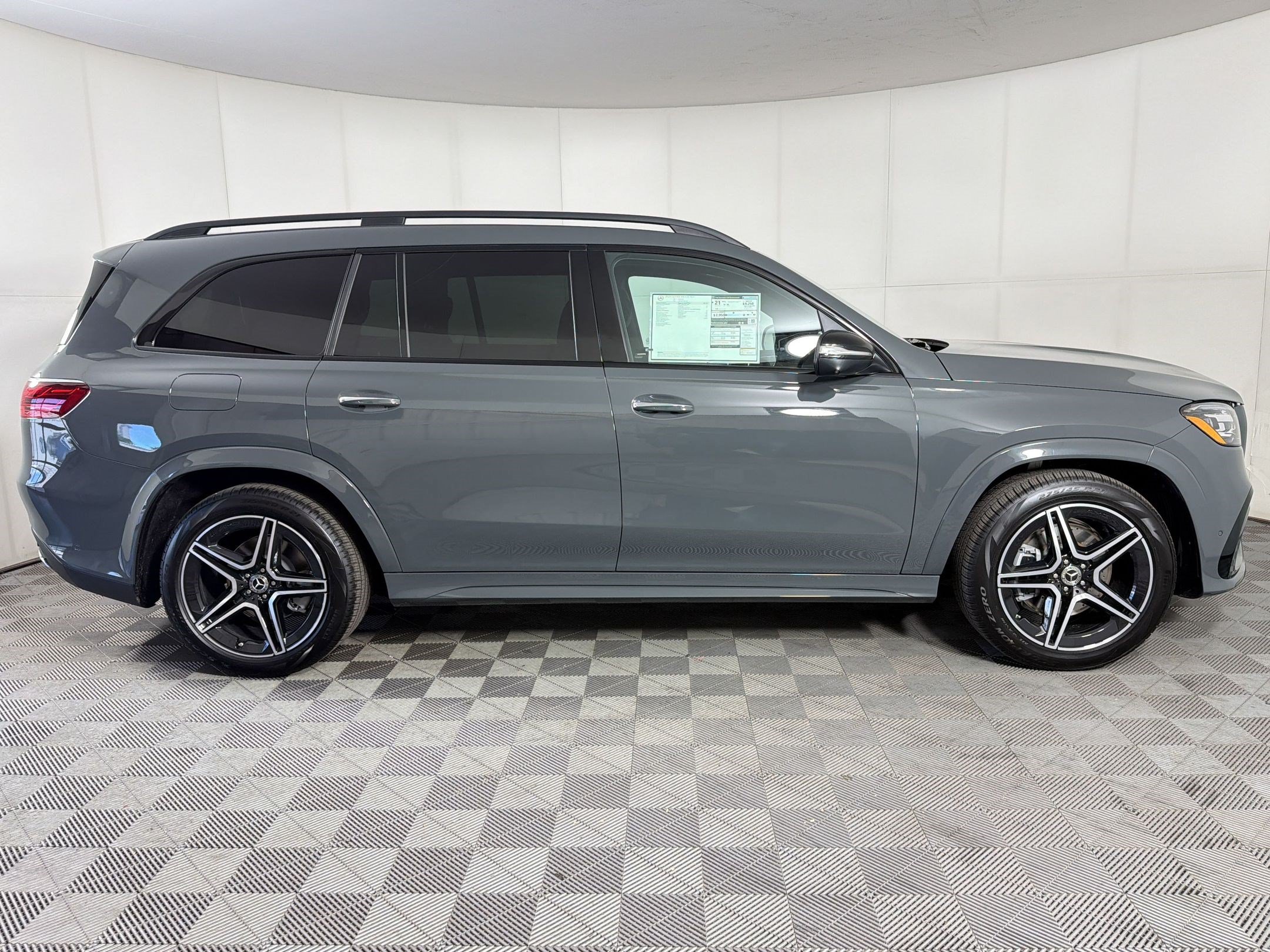 New 2026 Mercedes-Benz GLS 450 4MATIC image 8