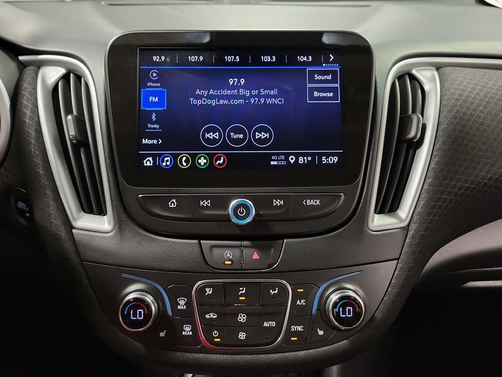 Used 2024 Chevrolet Malibu LT FWD image 18