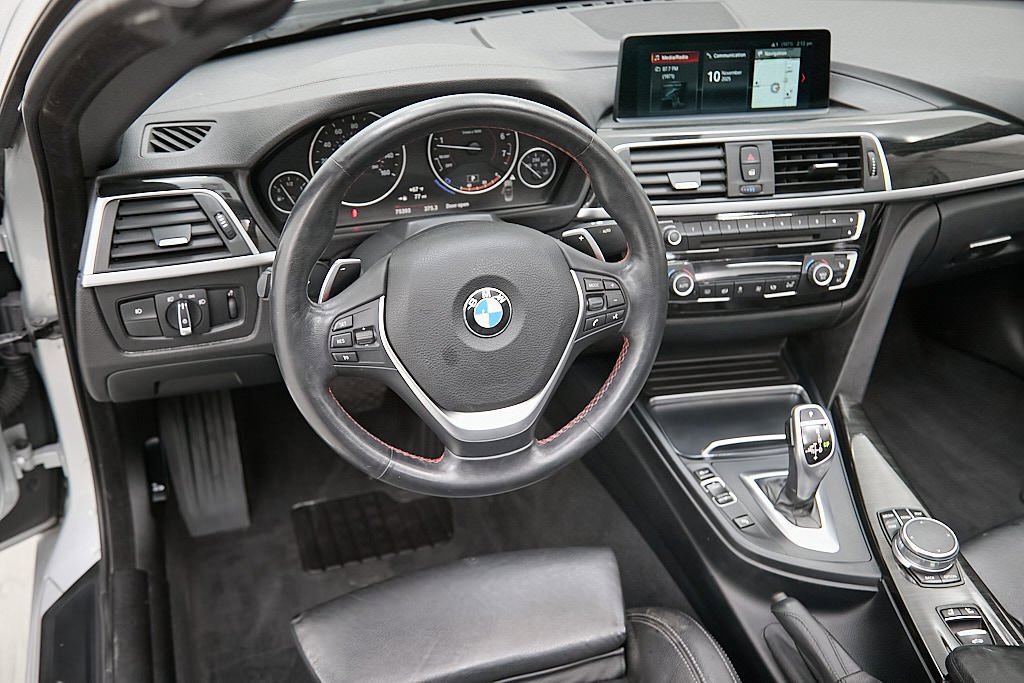 Used 2018 BMW 430i xDrive Convertible image 13