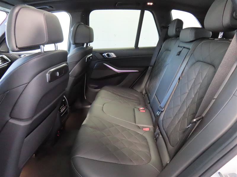 Used 2024 BMW X5 sDrive40i w/ Premium Package RWD image 28