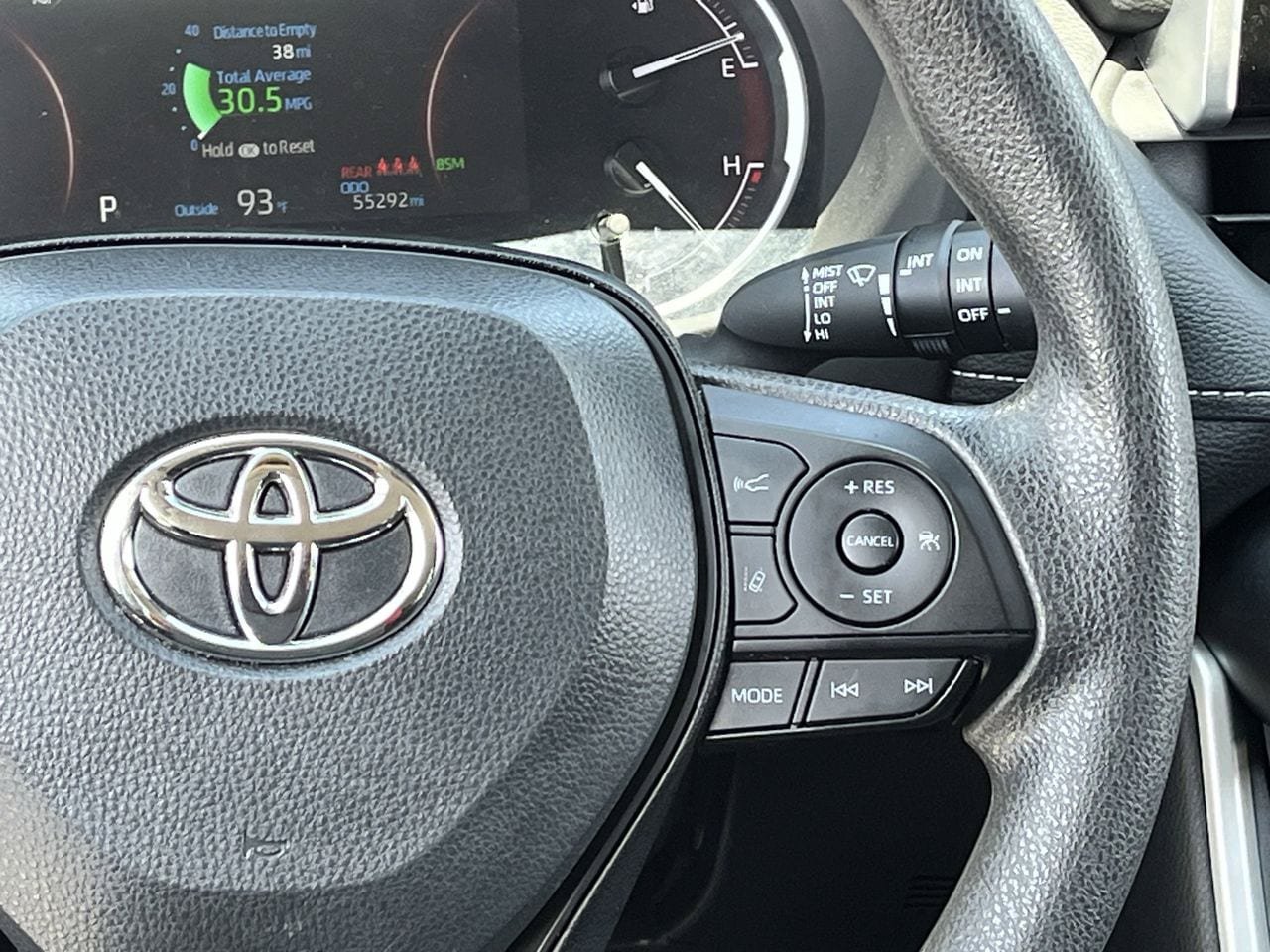 Used 2024 Toyota RAV4 XLE FWD image 14