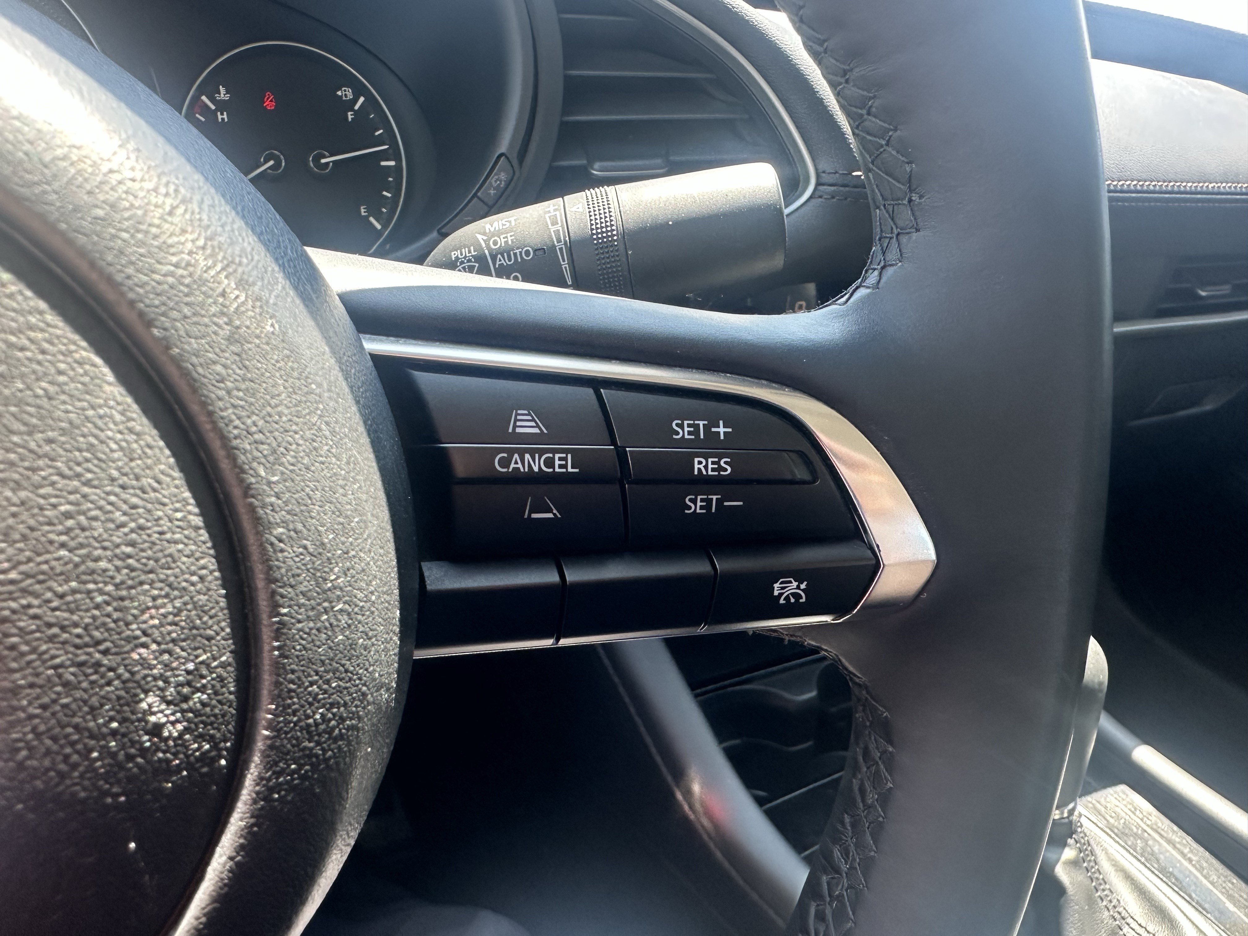 Used 2024 MAZDA MAZDA3 s FWD image 19